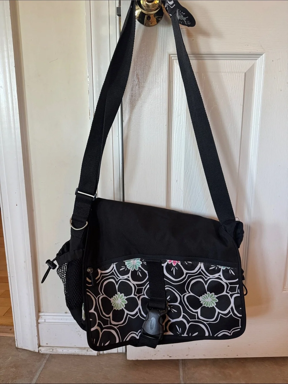 Womens' Girls' Black Floral Pattern Crossbody Messenger Bag School College Work